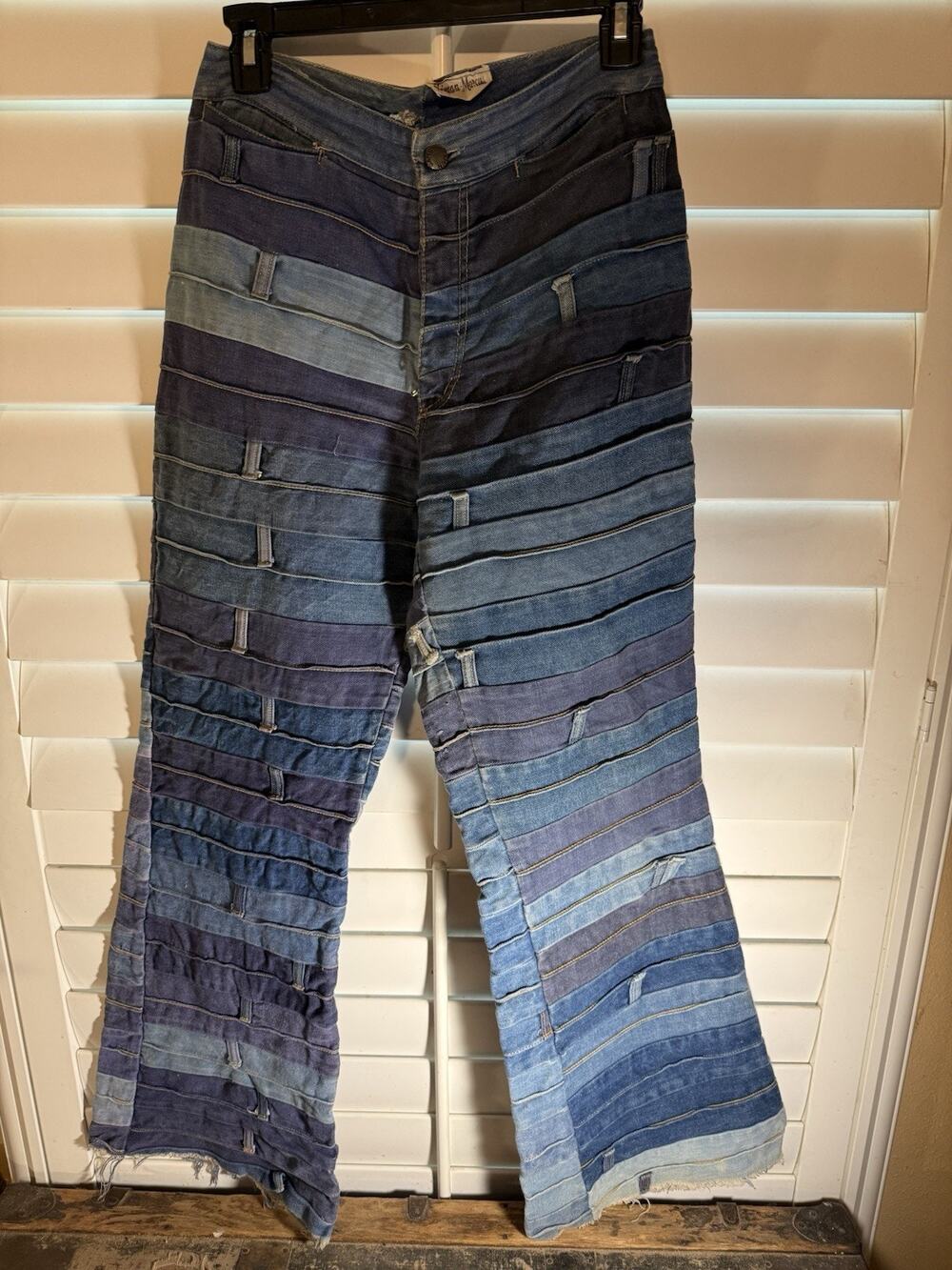 Neiman-Marcus Women’s Blue Patchwork Denim Flared Jeans Size 13 100% Cotton